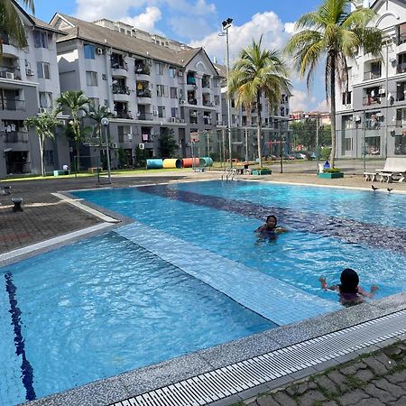 Subang Ville Ehsan Apartment Kampong Baharu Sungai Way Exterior photo